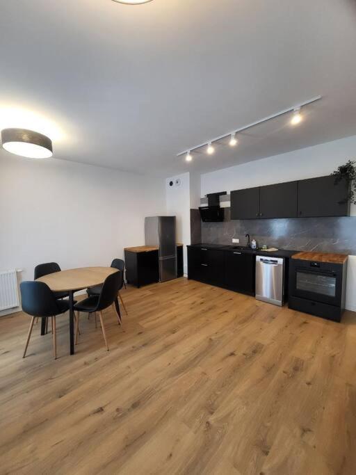 브로츠와프 Duzy Apartament W Centrum - 3 Pokoje - Garaz 아파트 외부 사진